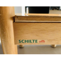 Vintage Schilte schoolstoeltje nr 44